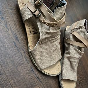 strappy cloth sandals